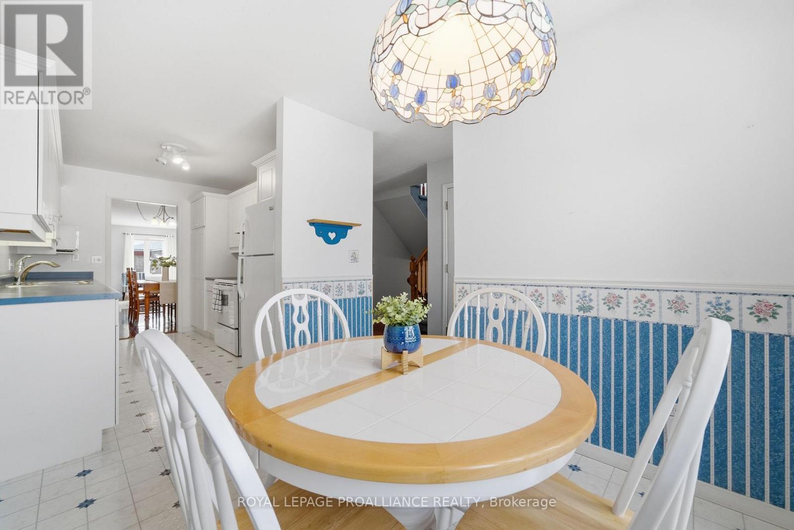 17 Pinegrove Court, Belleville, Ontario  K8N 5X9 - Photo 8 - X12919198