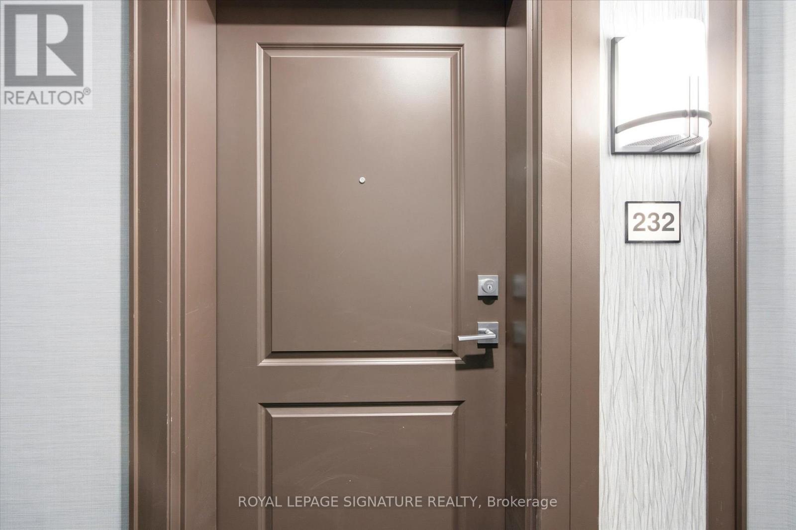 232 - 10 Mallard Trail, Hamilton (Waterdown), Ontario  L8B 2A7 - Photo 3 - X12918830