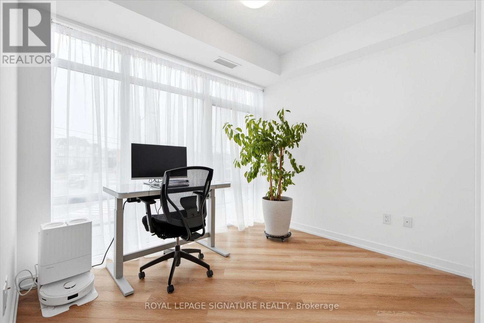 232 - 10 Mallard Trail, Hamilton (Waterdown), Ontario  L8B 2A7 - Photo 17 - X12918830