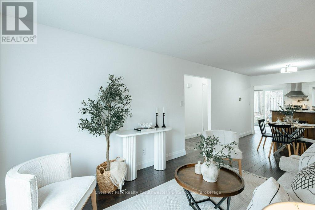 153 Dovercliffe Road, Guelph, Ontario N1G 3A5 - Photo 10 - X12919186