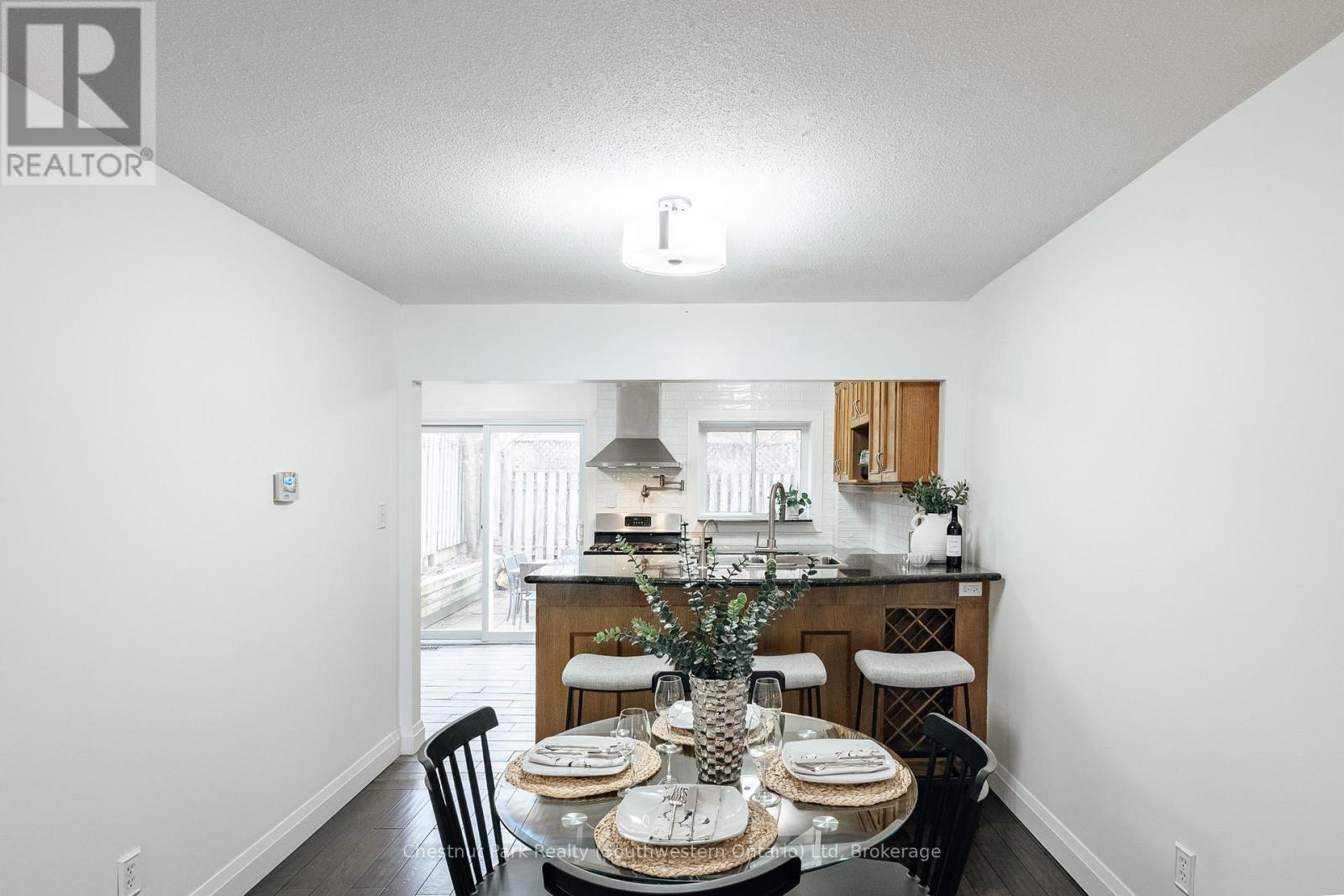 153 Dovercliffe Road, Guelph, Ontario N1G 3A5 - Photo 11 - X12919186