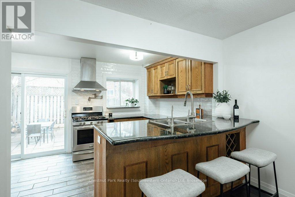 153 Dovercliffe Road, Guelph, Ontario N1G 3A5 - Photo 13 - X12919186