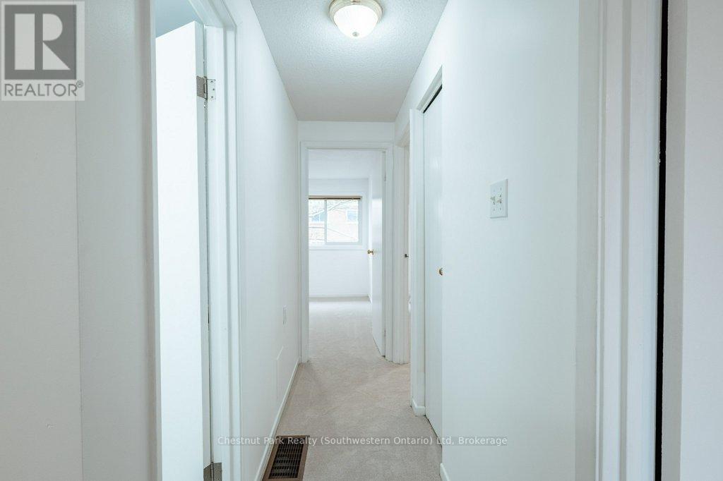 153 Dovercliffe Road, Guelph, Ontario N1G 3A5 - Photo 27 - X12919186