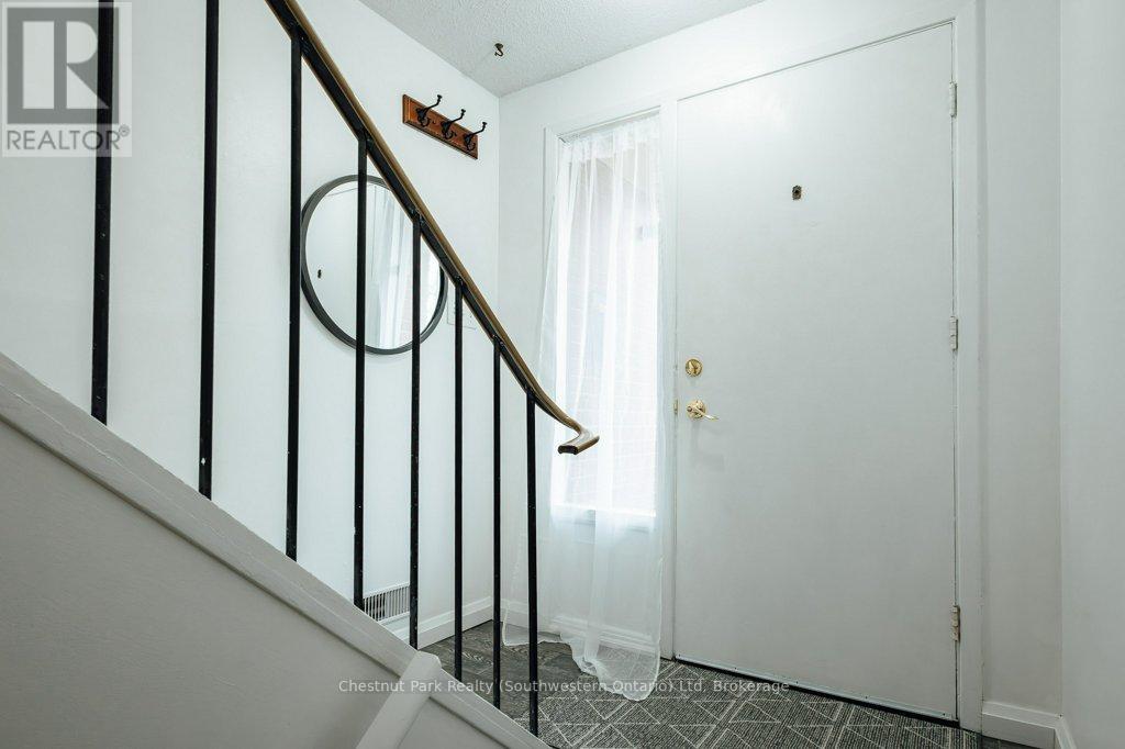 153 Dovercliffe Road, Guelph, Ontario N1G 3A5 - Photo 36 - X12919186