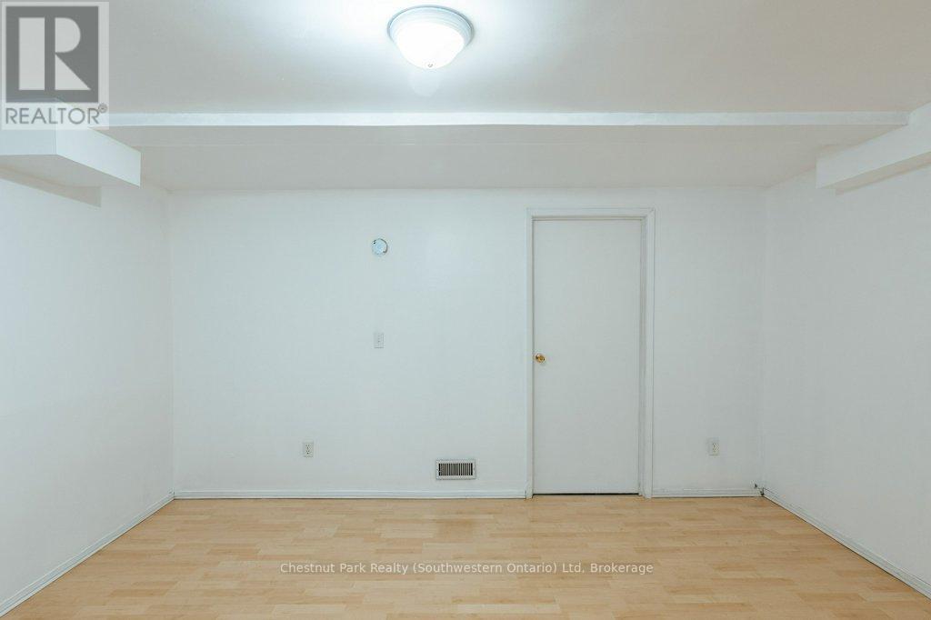 153 Dovercliffe Road, Guelph, Ontario N1G 3A5 - Photo 40 - X12919186