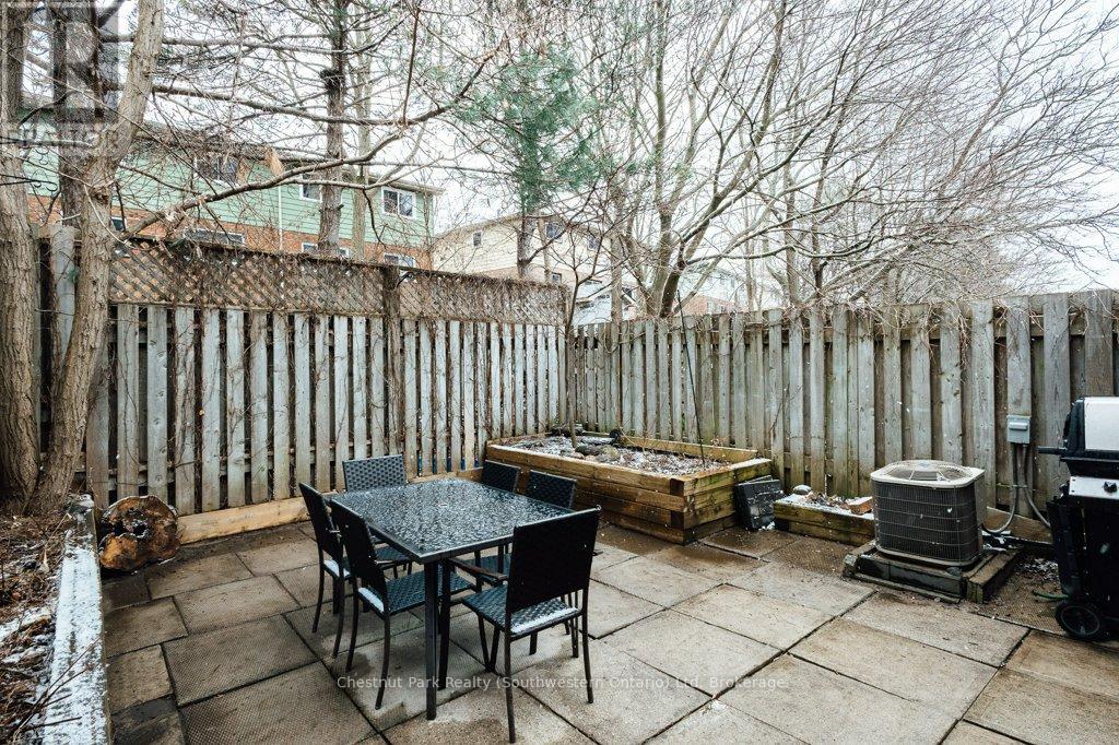 153 Dovercliffe Road, Guelph, Ontario N1G 3A5 - Photo 43 - X12919186