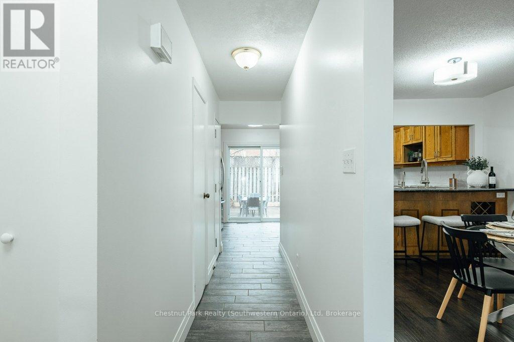 153 Dovercliffe Road, Guelph, Ontario N1G 3A5 - Photo 6 - X12919186