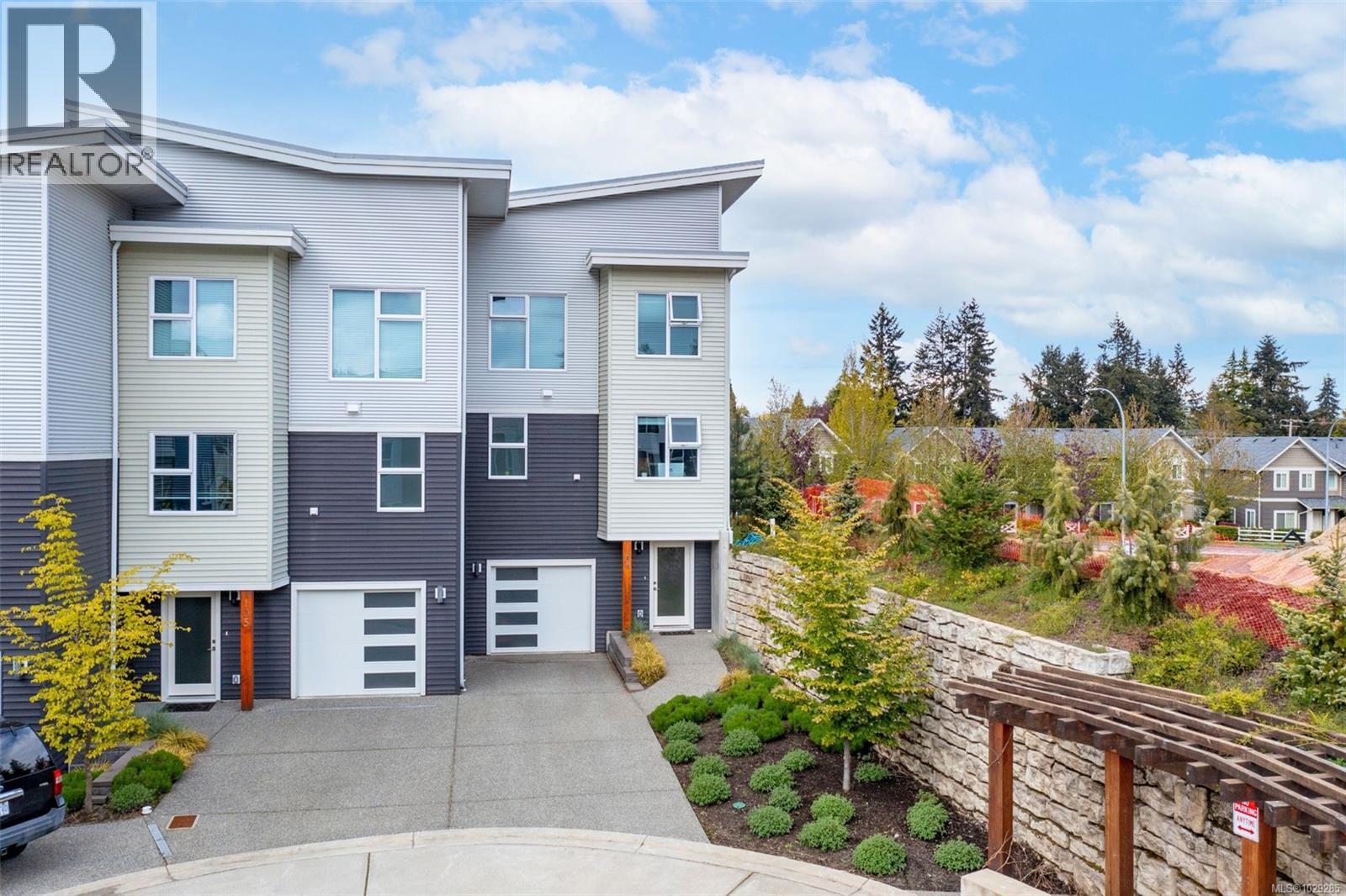 106 1800 Summerhill Pl, Nanaimo, British Columbia  V9S 0C7 - Photo 2 - 1029285