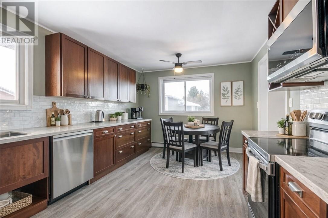 130 Main Street E, Chelmsford, Ontario  P0M 1L0 - Photo 13 - 2126911