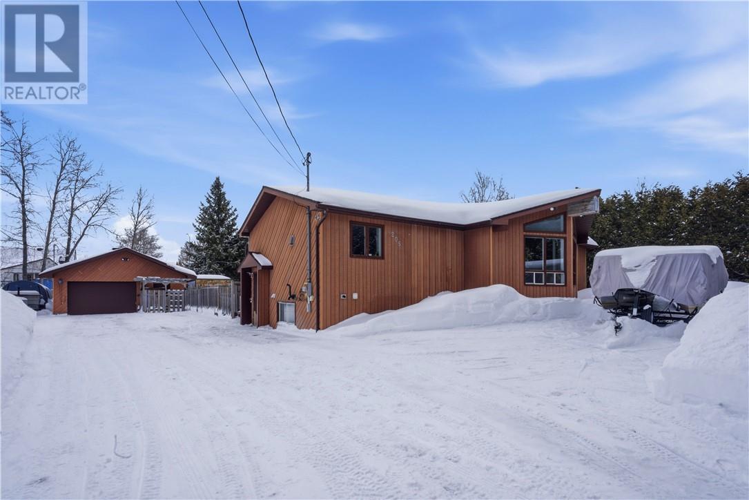 205 Balfour, Chelmsford, Ontario  P0M 1L0 - Photo 1 - 2126902