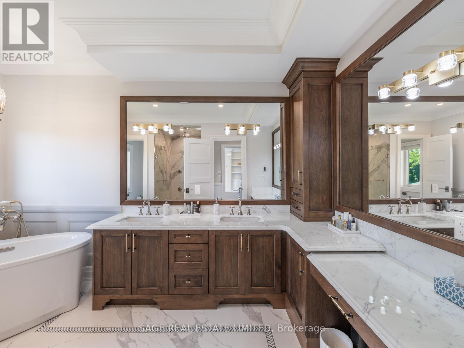 17 Daniel Cozens Court, Toronto, Ontario  M2R 0A7 - Photo 29 - C12919082