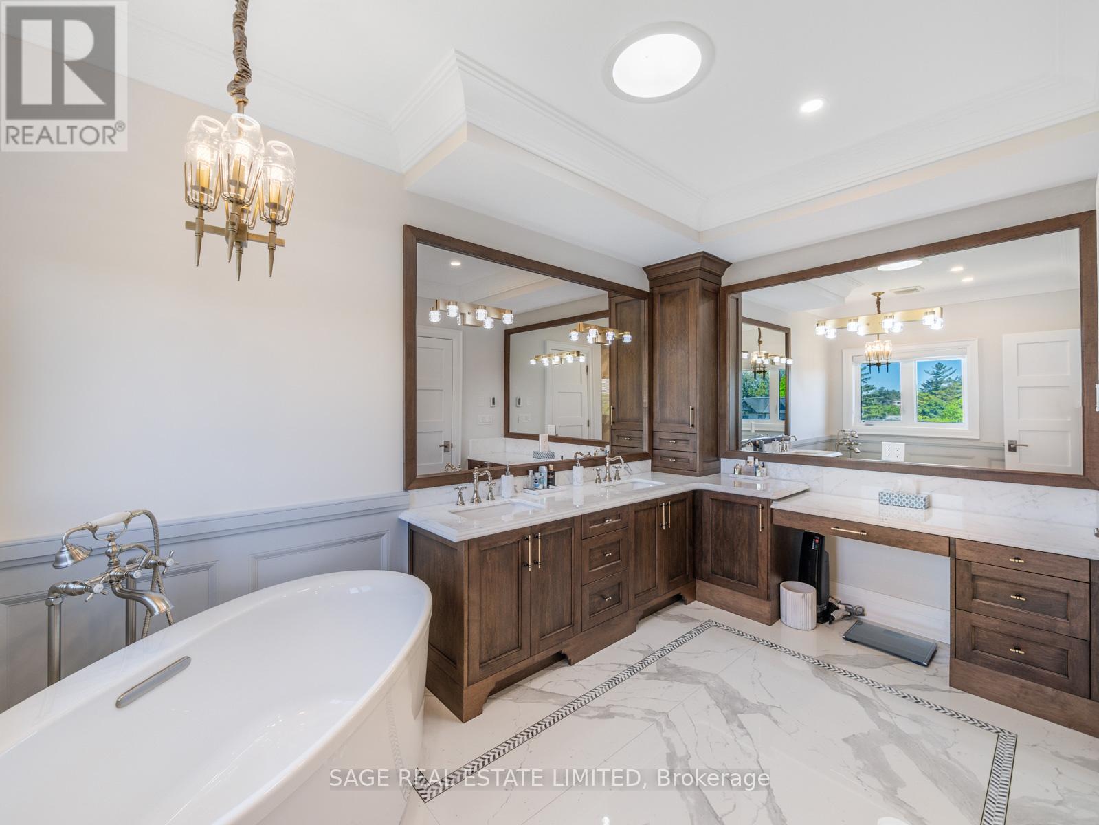 17 Daniel Cozens Court, Toronto, Ontario  M2R 0A7 - Photo 30 - C12919082