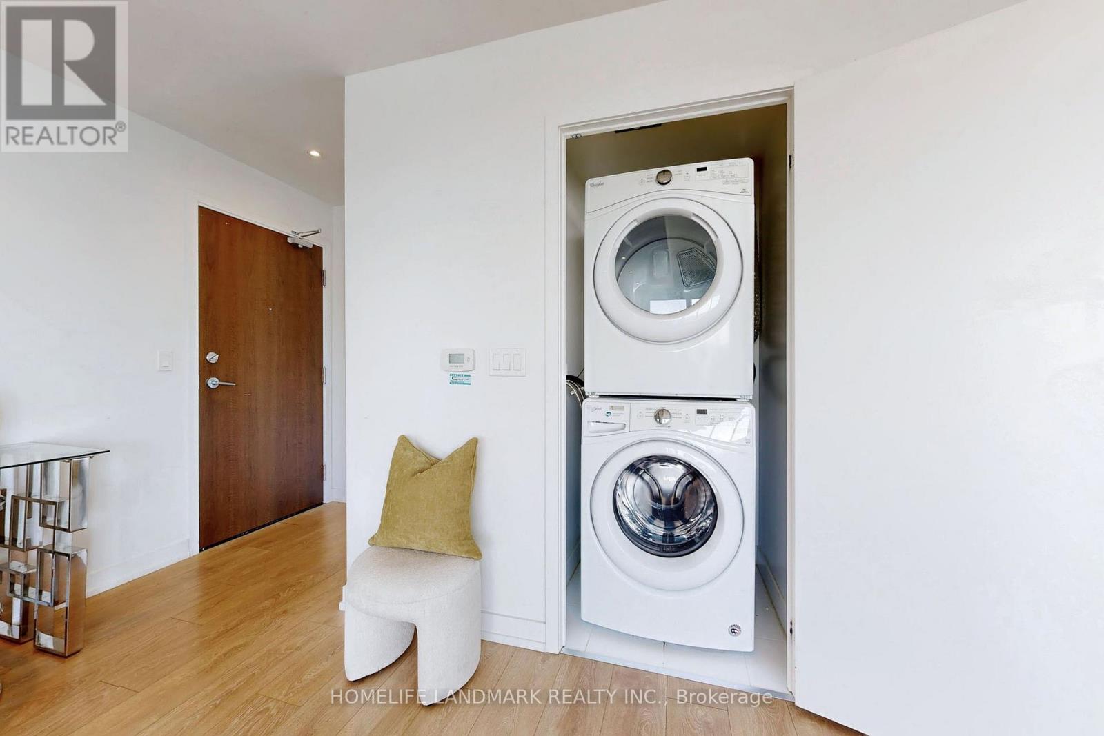 2209 - 117 Mcmahon Drive, Toronto, Ontario  M2K 2X9 - Photo 12 - C12919084