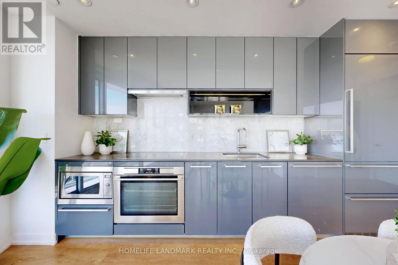 2209 - 117 Mcmahon Drive, Toronto, Ontario  M2K 2X9 - Photo 6 - C12919084