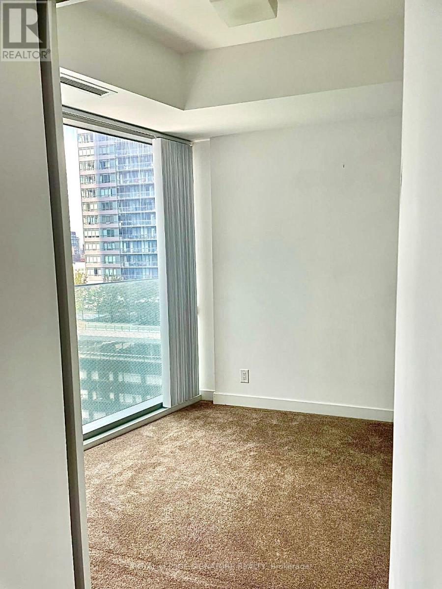 1310 - 14 York Street, Toronto (Waterfront Communities), Ontario  M5J 2Z2 - Photo 13 - C12919118