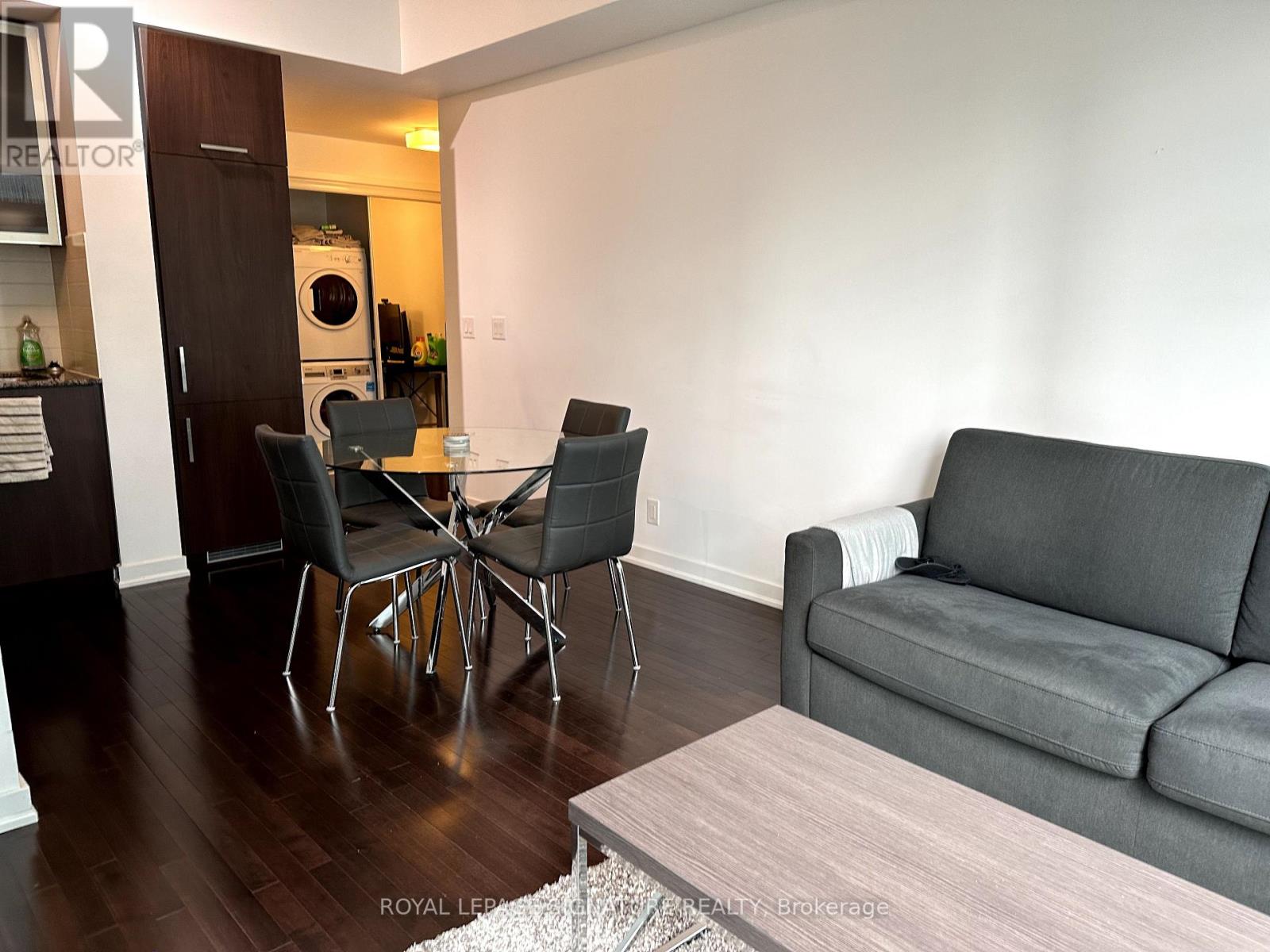 1310 - 14 York Street, Toronto (Waterfront Communities), Ontario  M5J 2Z2 - Photo 3 - C12919118