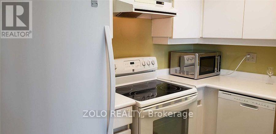 3601 - 7 Concorde Place, Toronto, Ontario  M3C 3N4 - Photo 10 - C12919172