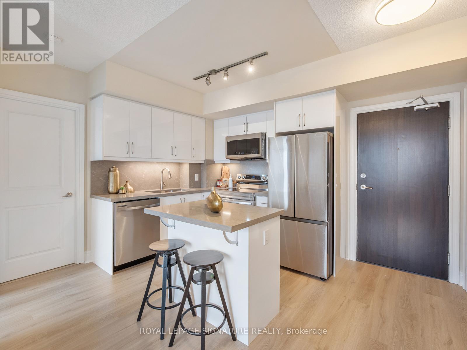 324 - 701 Sheppard Avenue W, Toronto, Ontario  M3H 2S7 - Photo 16 - C12919236