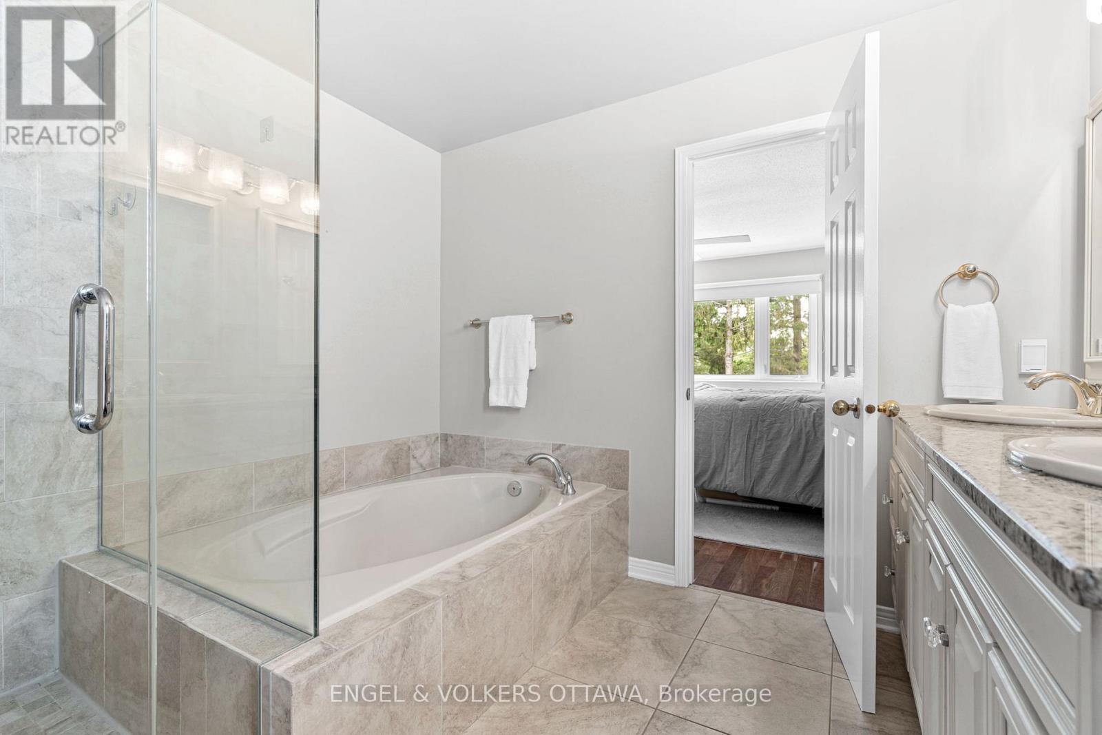 45 Townsend Drive, Ottawa, Ontario K2J 2T8 - Photo 28 - X12919094