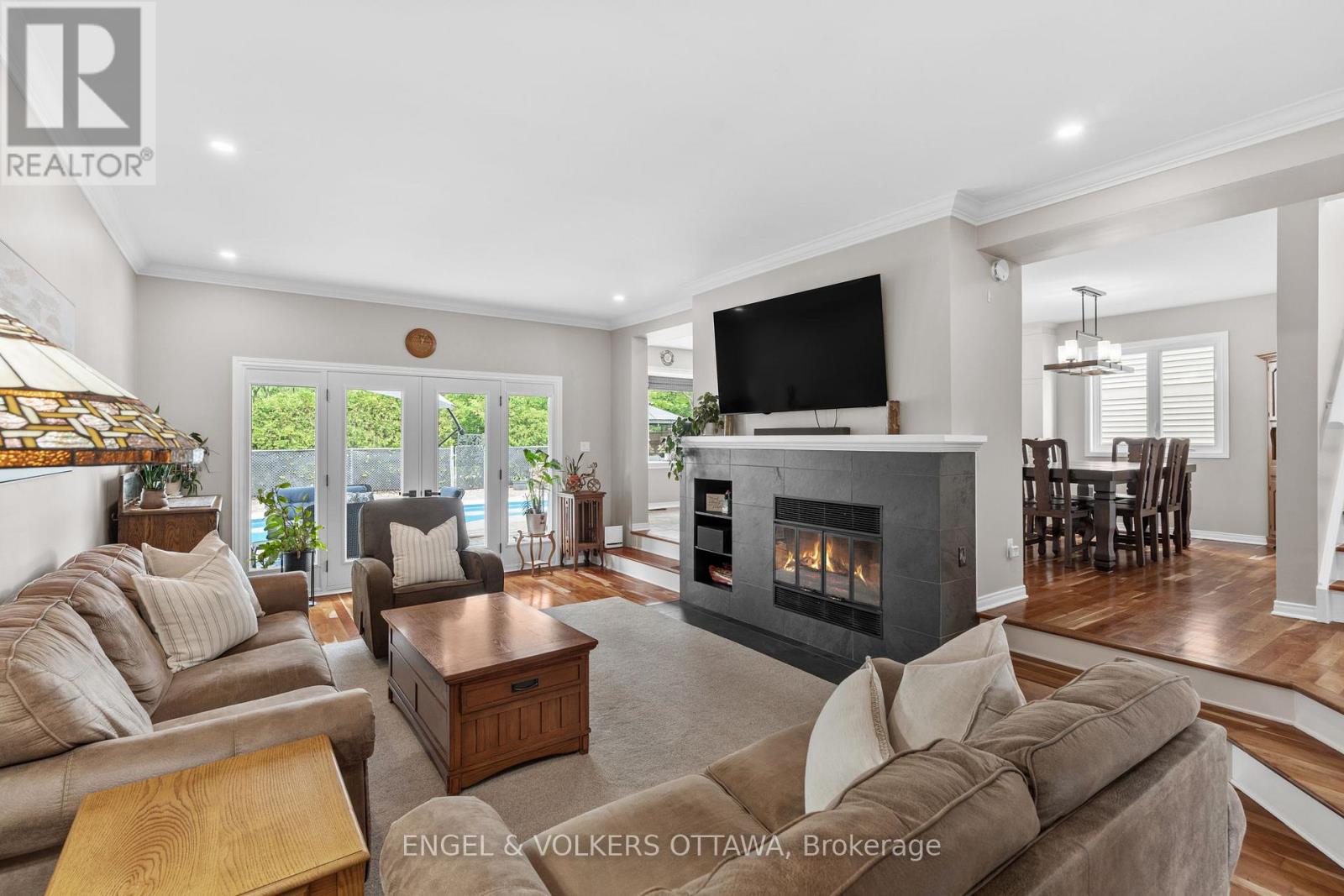 45 Townsend Drive, Ottawa, Ontario K2J 2T8 - Photo 5 - X12919094