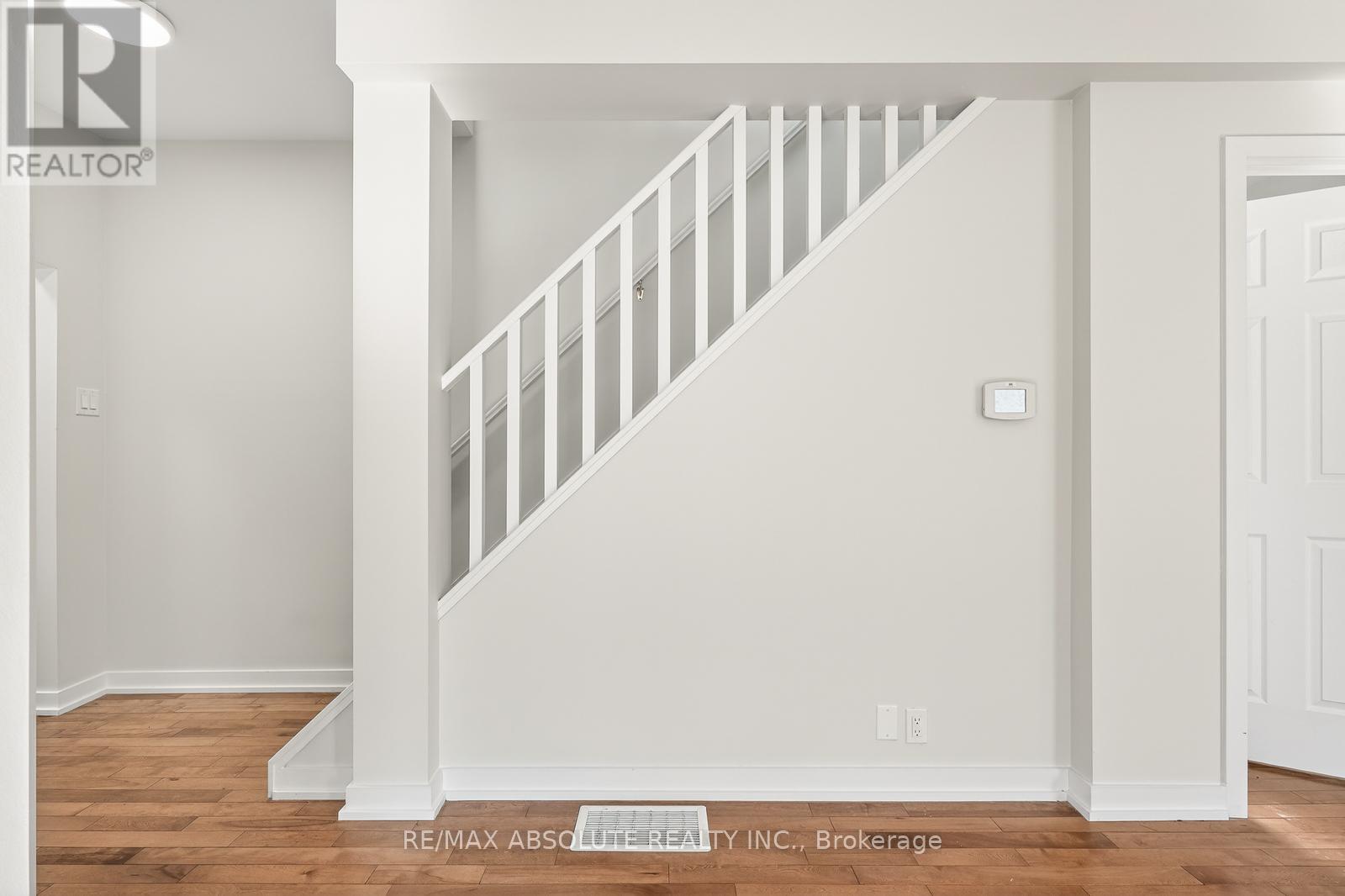 181 Lebreton Street N, Ottawa, Ontario  K1R 7H7 - Photo 11 - X12919116