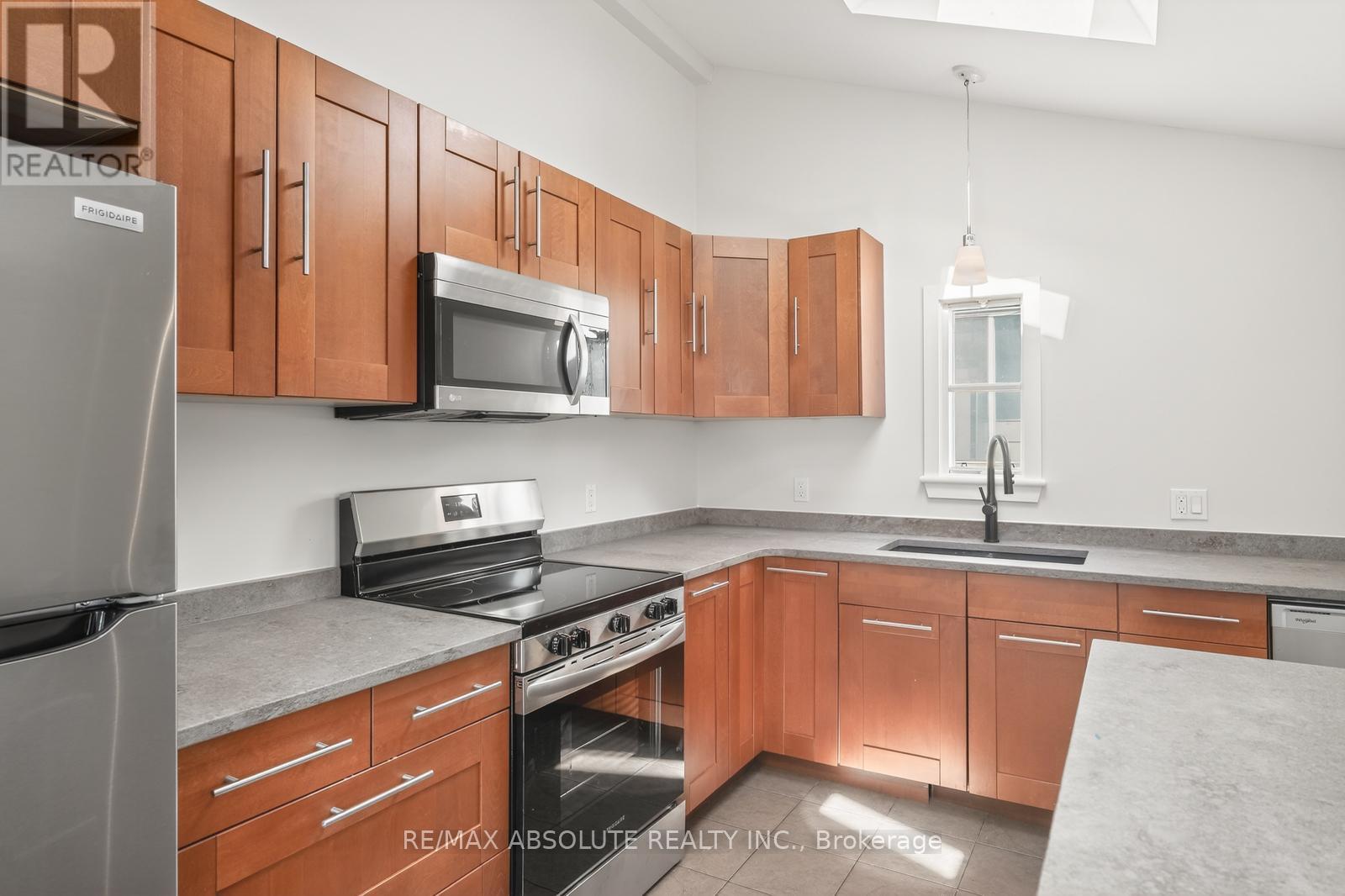 181 Lebreton Street N, Ottawa, Ontario  K1R 7H7 - Photo 15 - X12919116