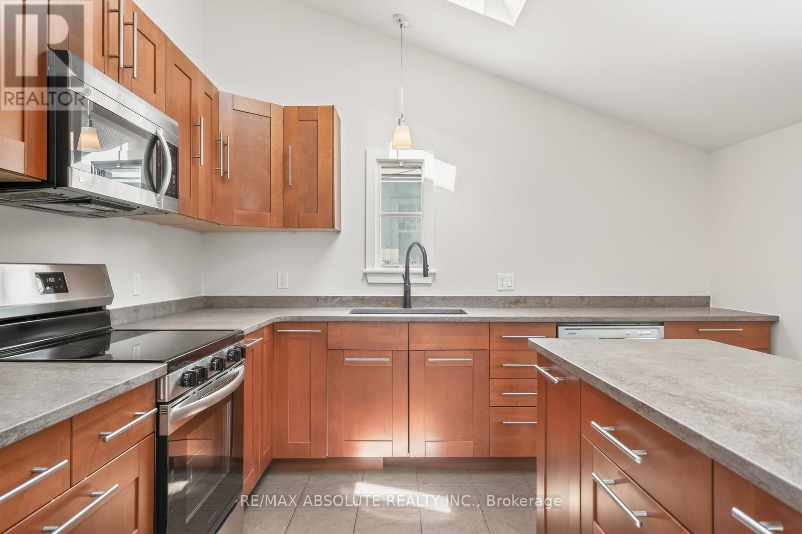 181 Lebreton Street N, Ottawa, Ontario  K1R 7H7 - Photo 16 - X12919116