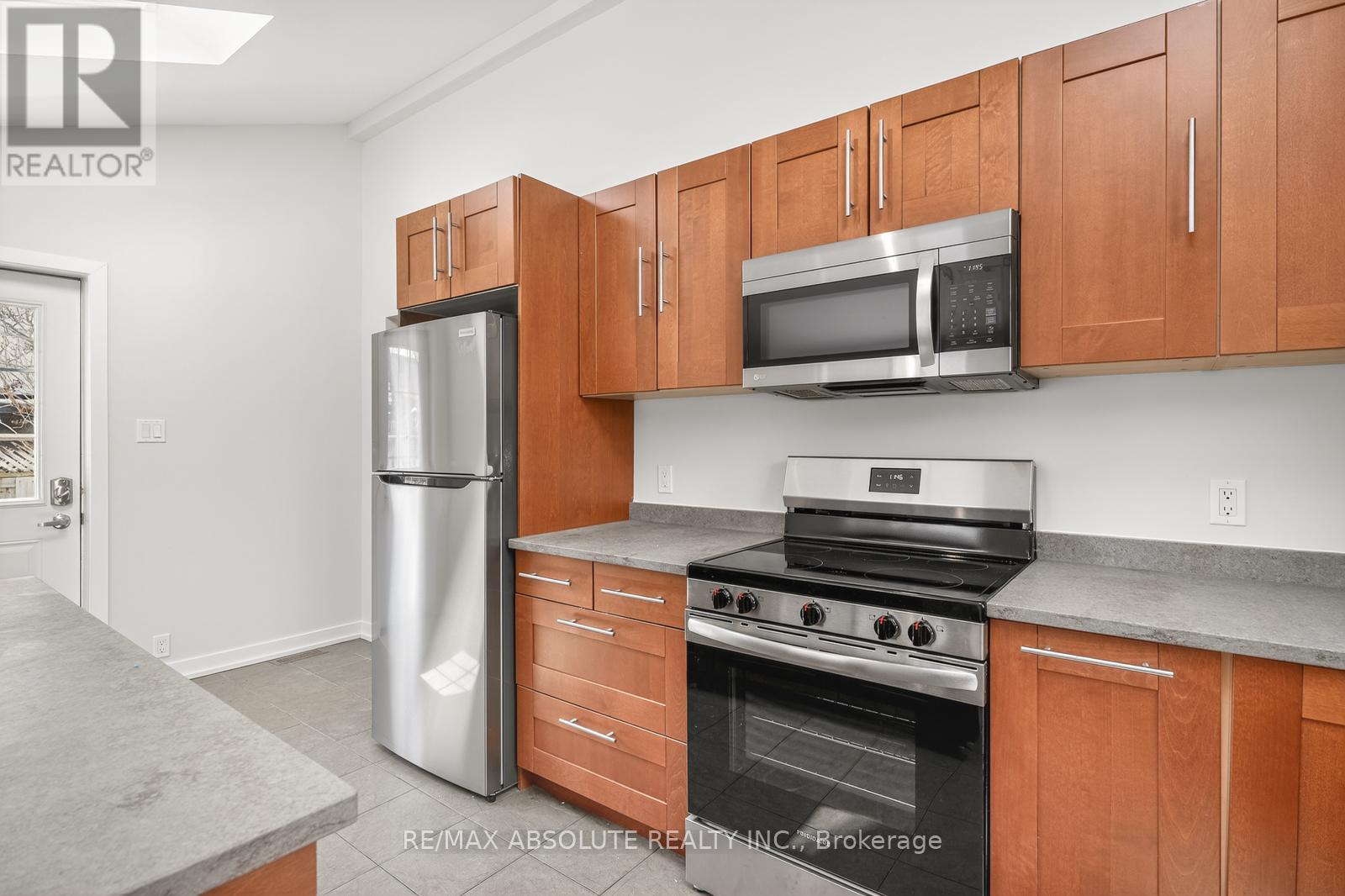 181 Lebreton Street N, Ottawa, Ontario  K1R 7H7 - Photo 17 - X12919116