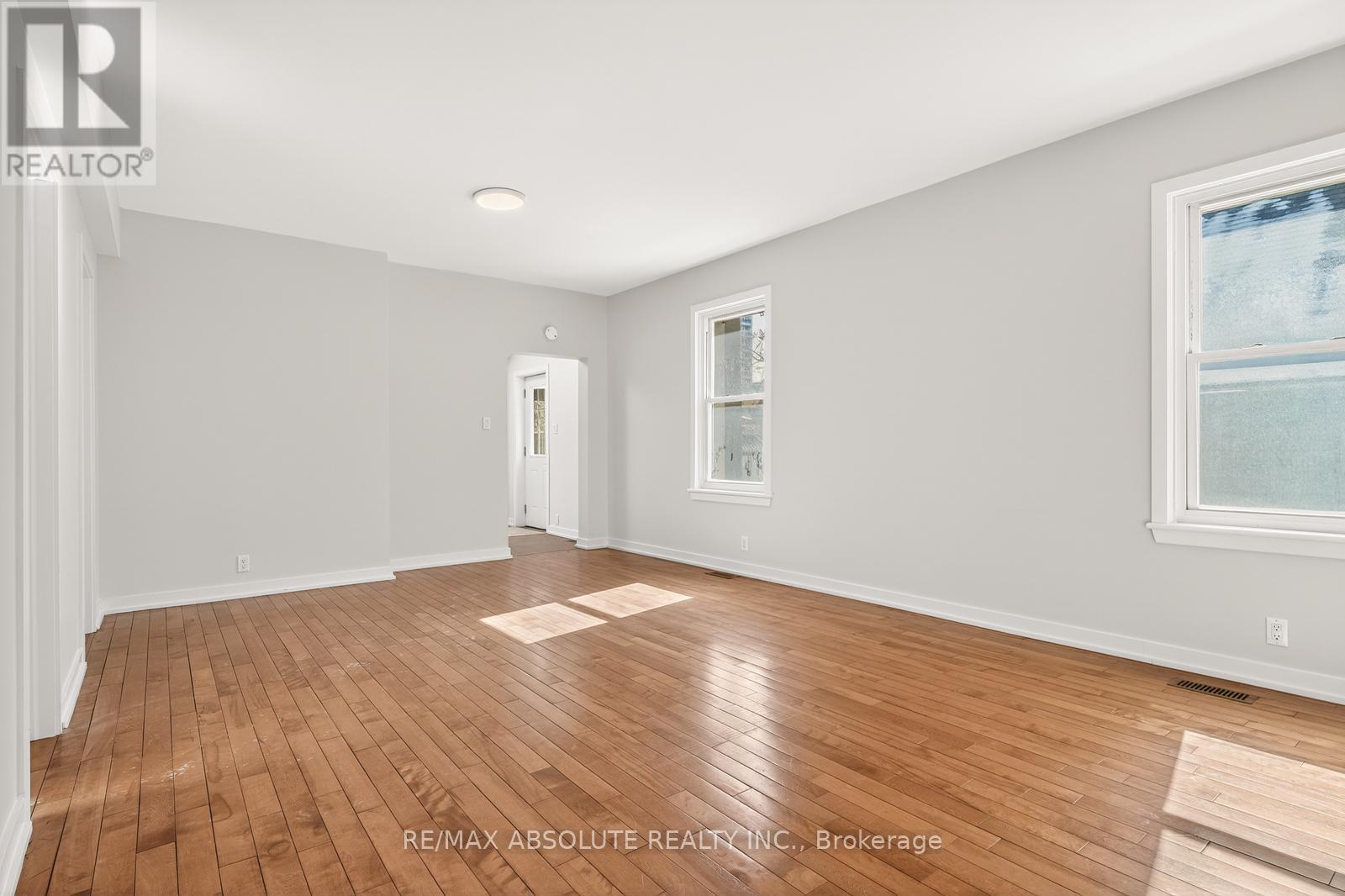 181 Lebreton Street N, Ottawa, Ontario  K1R 7H7 - Photo 8 - X12919116