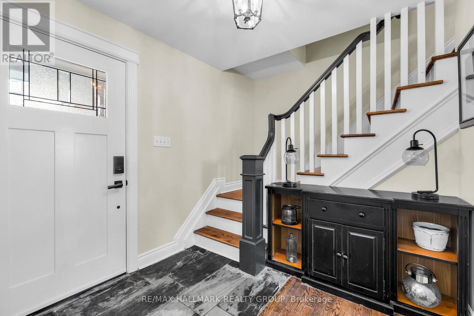 547 Denbury Avenue, Ottawa, Ontario K2A 2N8 - Photo 16 - X12919146