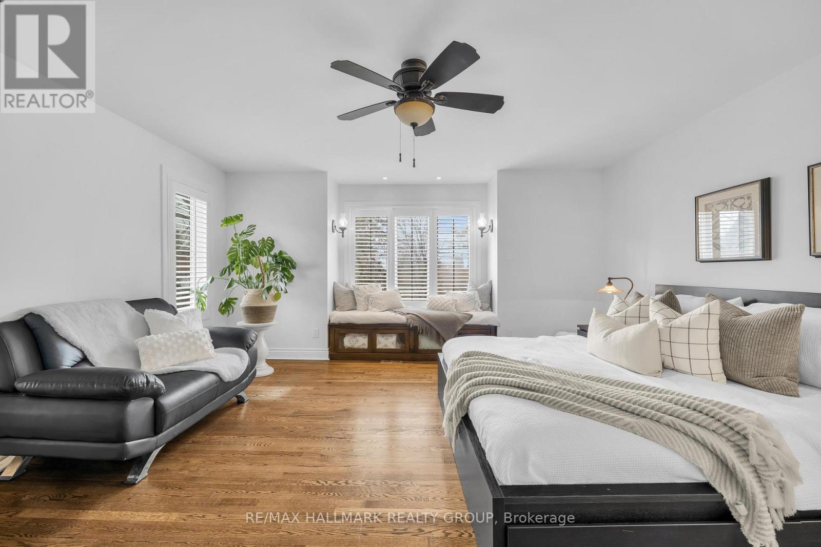 547 Denbury Avenue, Ottawa, Ontario K2A 2N8 - Photo 17 - X12919146