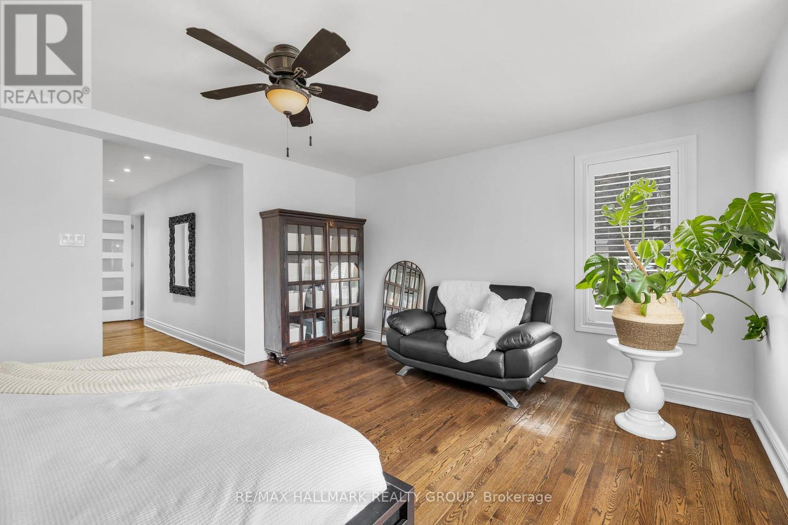 547 Denbury Avenue, Ottawa, Ontario K2A 2N8 - Photo 18 - X12919146