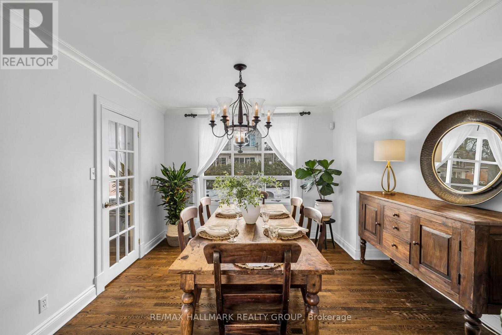 547 Denbury Avenue, Ottawa, Ontario K2A 2N8 - Photo 7 - X12919146