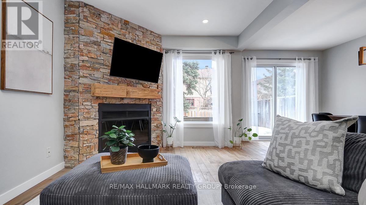 78 Havenhurst Crescent, Ottawa, Ontario  K1T 3G5 - Photo 11 - X12919204