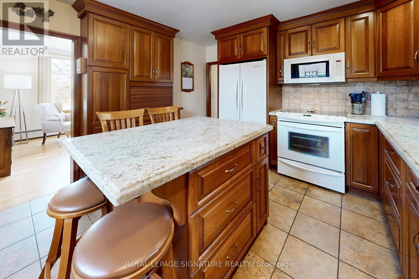28 Wexford Boulevard, Toronto, Ontario  M1R 1L1 - Photo 11 - E12919256
