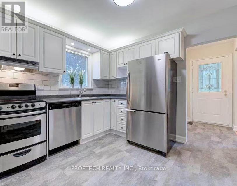 28 Boem Avenue, Toronto (Wexford-Maryvale), Ontario  M1R 3T1 - Photo 4 - E12915430