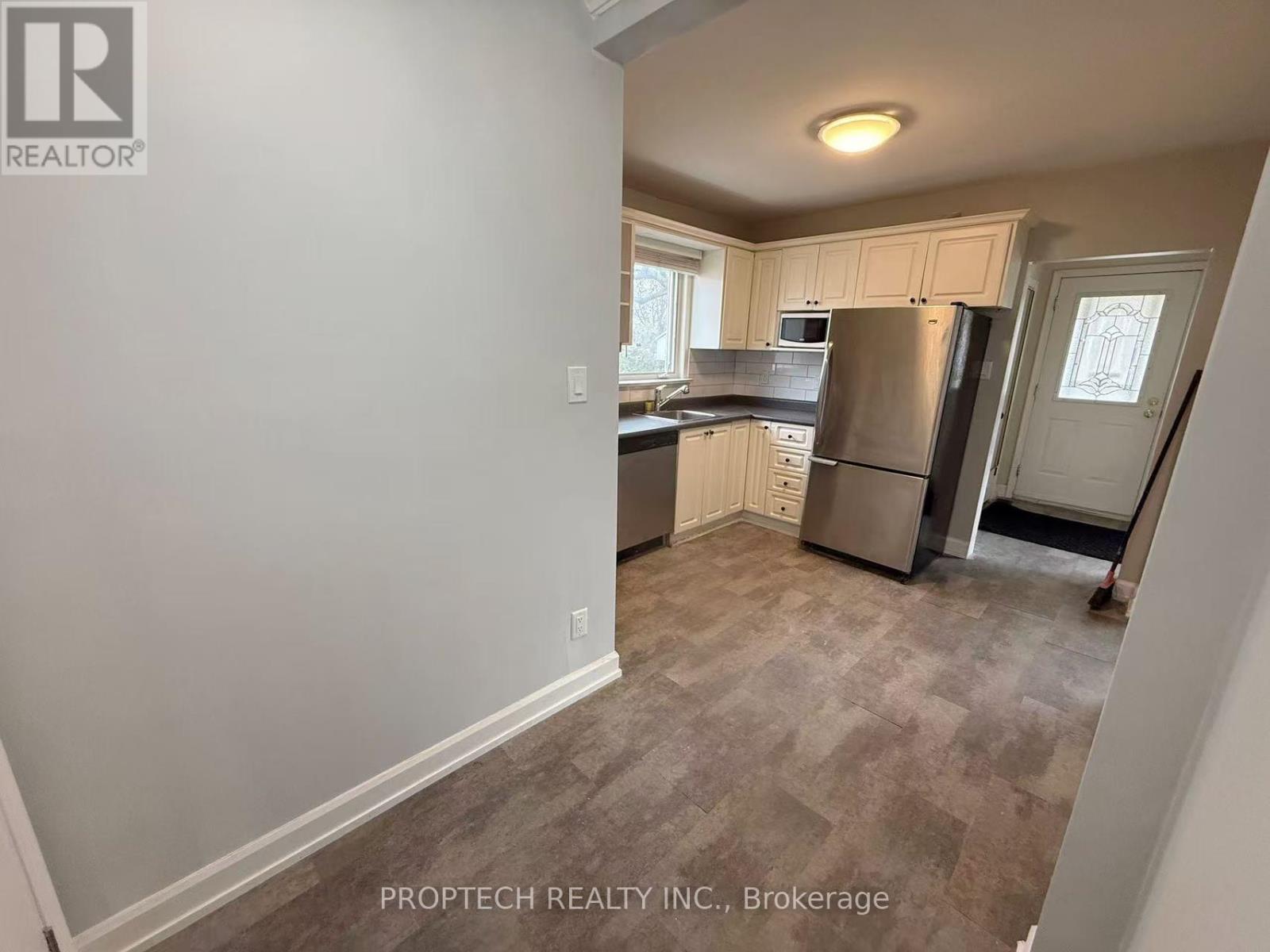 28 Boem Avenue, Toronto (Wexford-Maryvale), Ontario  M1R 3T1 - Photo 5 - E12915430