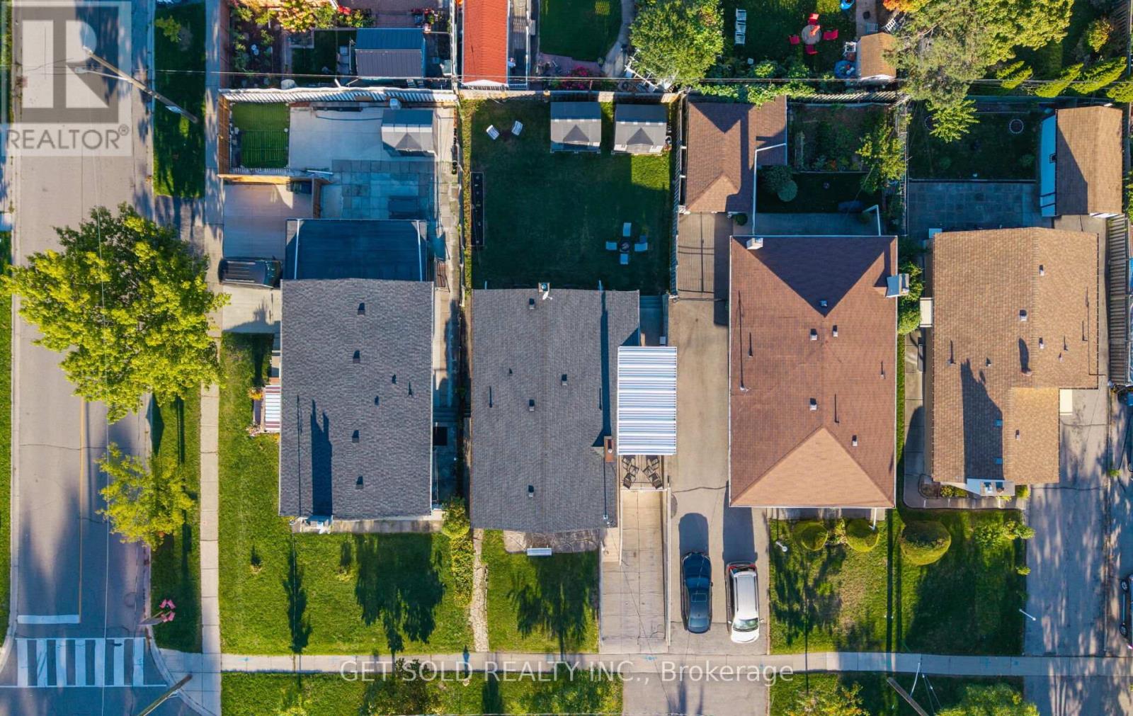 39 Pakenham Drive, Toronto, Ontario  M9W 4B2 - Photo 46 - W12578010