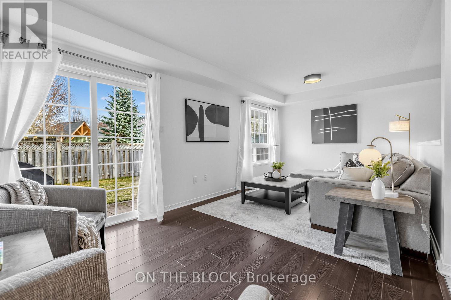 9 Hammill Heights, East Gwillimbury (Mt Albert), Ontario L0G 1M0 - Photo 2 - N12919092