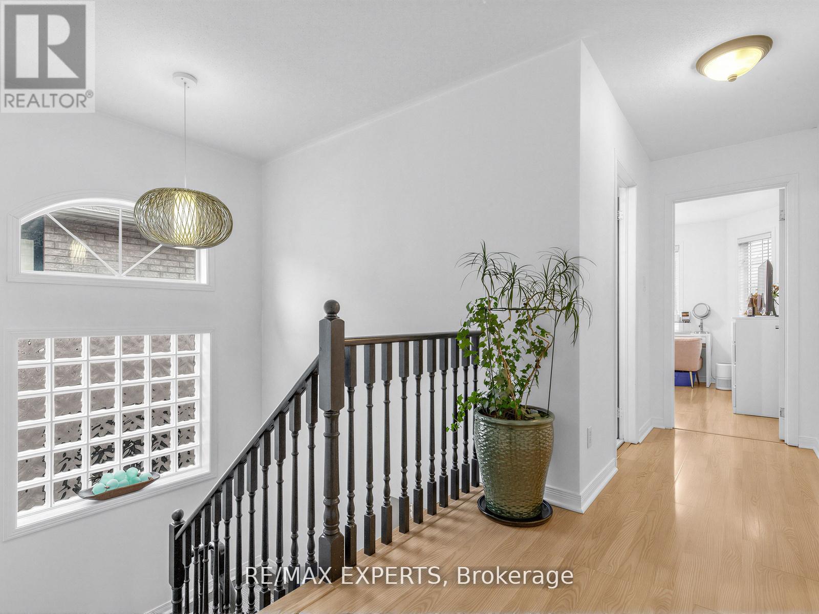 35 Arundel Drive, Vaughan, Ontario  L4H 2E6 - Photo 19 - N12919096