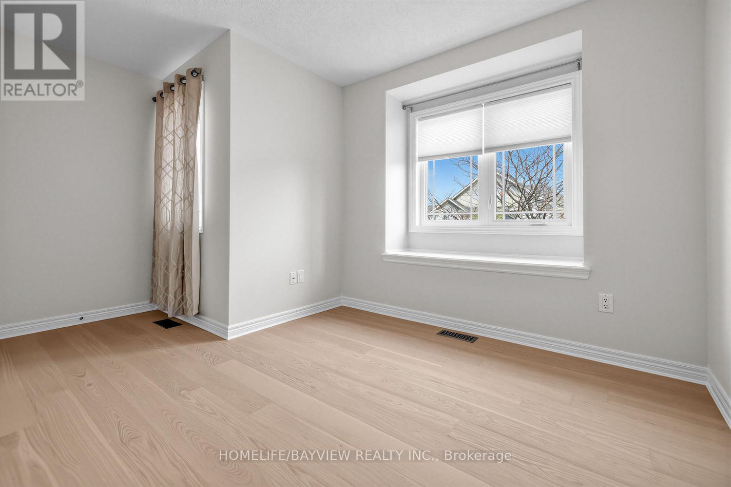 12 Winisk Street, Richmond Hill, Ontario  L4E 0M6 - Photo 28 - N12919136