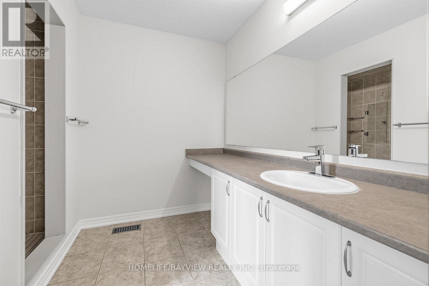 12 Winisk Street, Richmond Hill, Ontario  L4E 0M6 - Photo 33 - N12919136