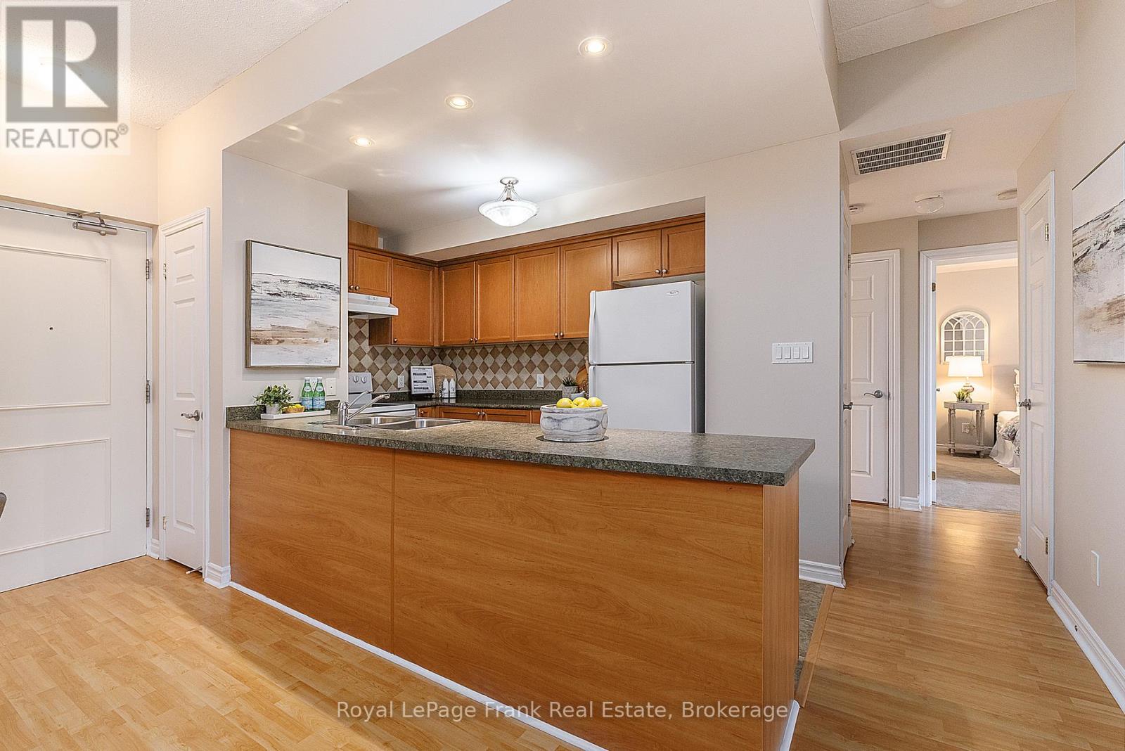 207 - 220 Main Street N, Uxbridge, Ontario L9P 0B6 - Photo 4 - N12919168