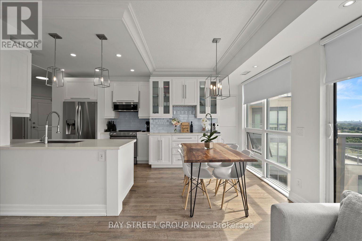 902 - 7730 Kipling Avenue, Vaughan, Ontario  L4L 1Y9 - Photo 3 - N12919260