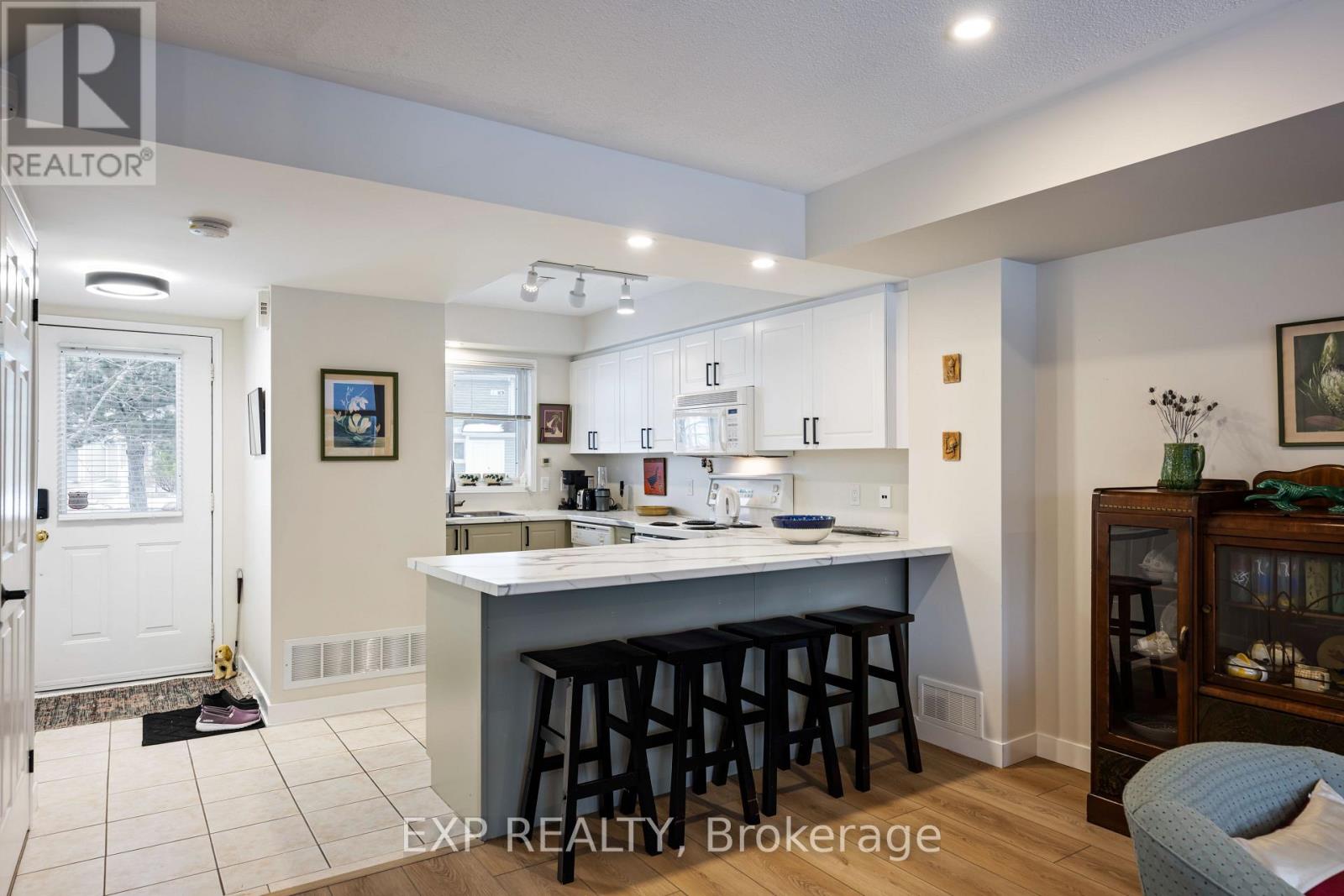 22 Cranberry Surf, Collingwood, Ontario  L9Y 5C4 - Photo 10 - S12919112