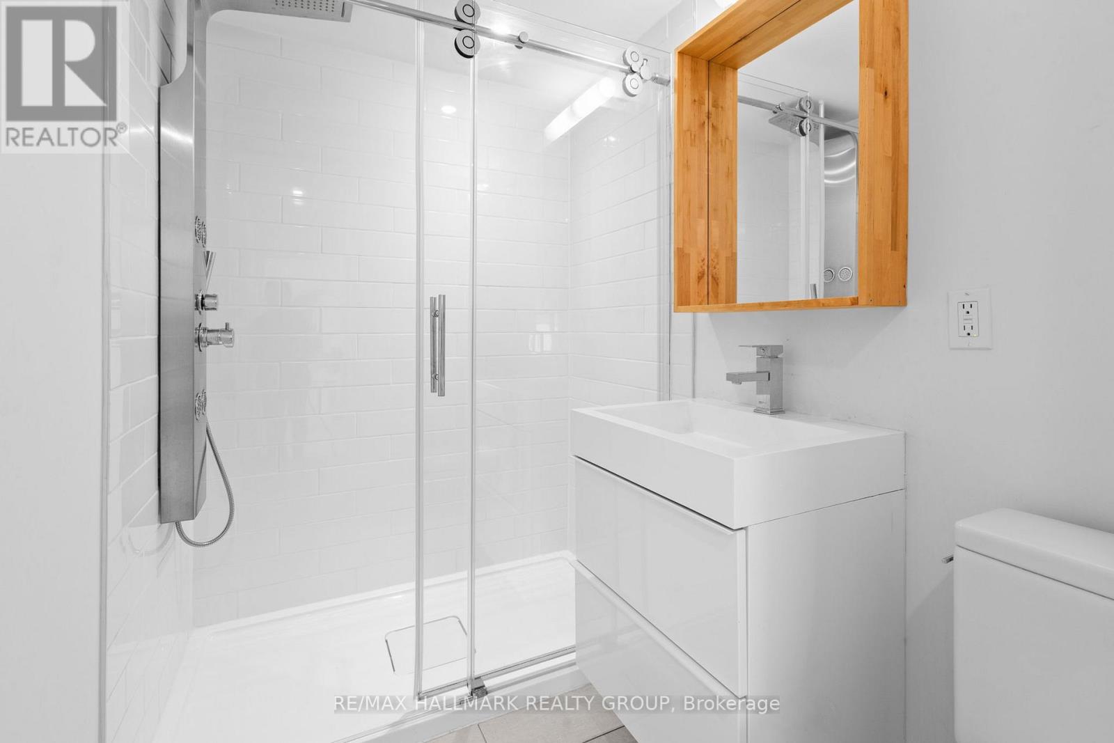 330 Winona Avenue, Ottawa, Ontario  K1Z 5H4 - Photo 15 - X12835446