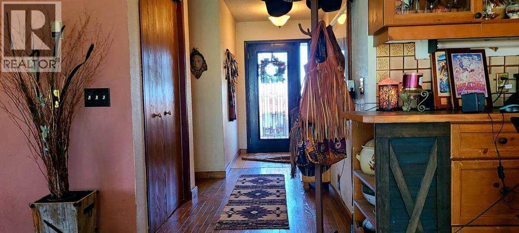 241054 Range Road 260, Rural Wheatland County, Alberta  T1P 0Y6 - Photo 7 - A2226490