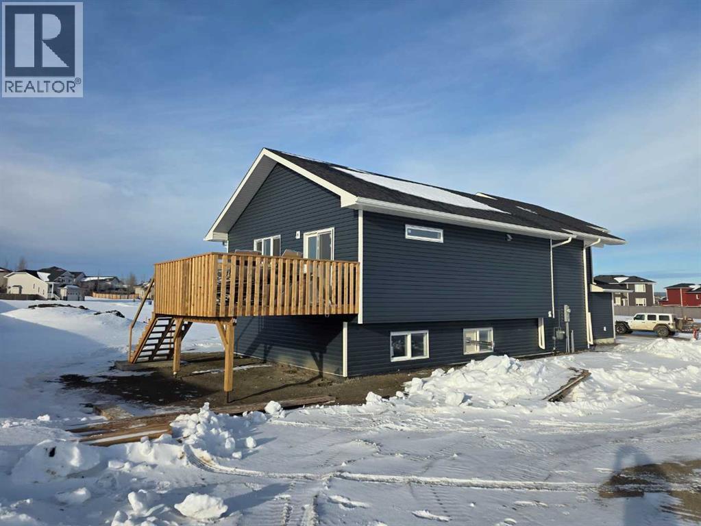 9211 94a Avenue, Wembley, Alberta  T0H 3S0 - Photo 2 - A2282874