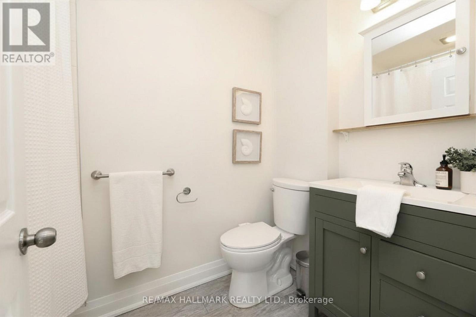 391 Delaware Avenue, Toronto, Ontario  M6H 2T7 - Photo 13 - W12919114