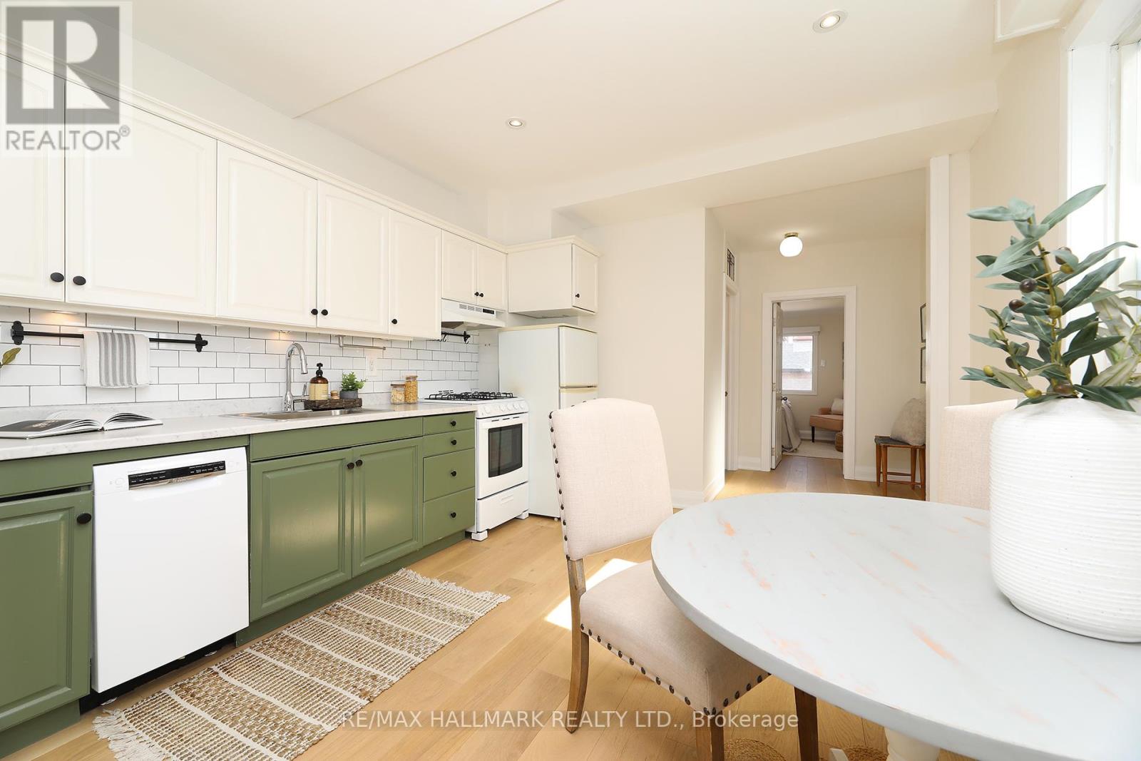 391 Delaware Avenue, Toronto, Ontario  M6H 2T7 - Photo 5 - W12919114